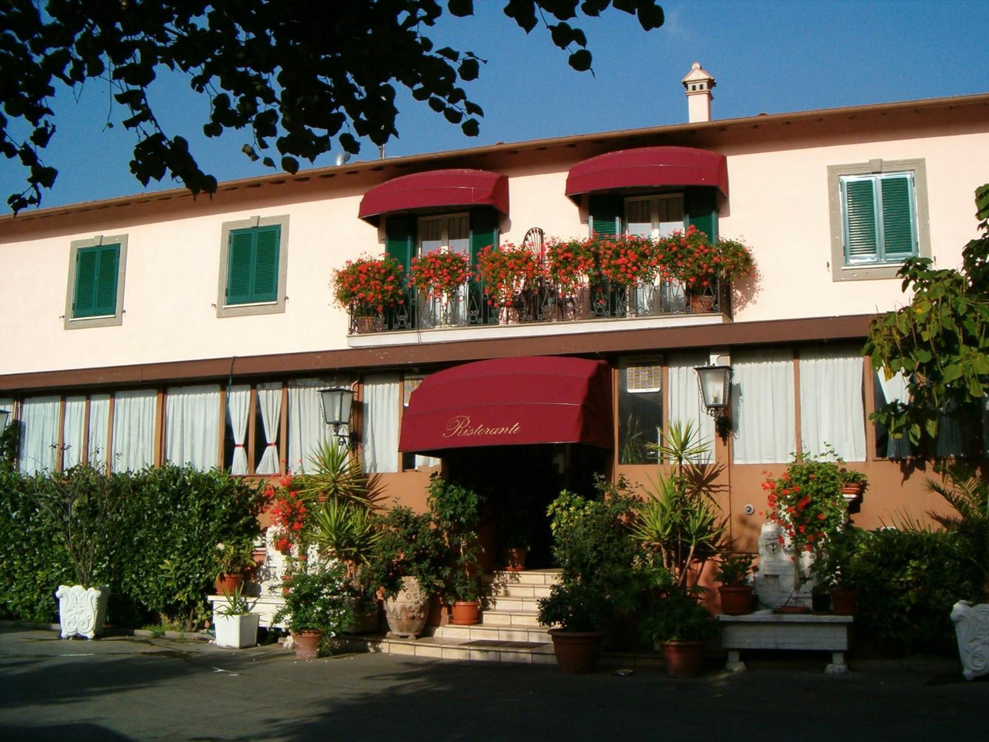 Hotel Squarciarelli Grottaferrata Exterior foto